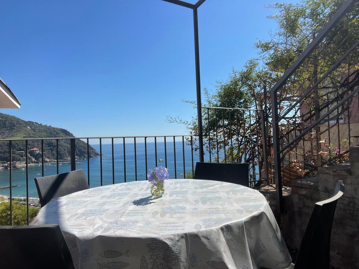 Apartmán Ocean View Flat With Wi-Fi, Ac And Elevator To Town Levanto Exteriér fotografie